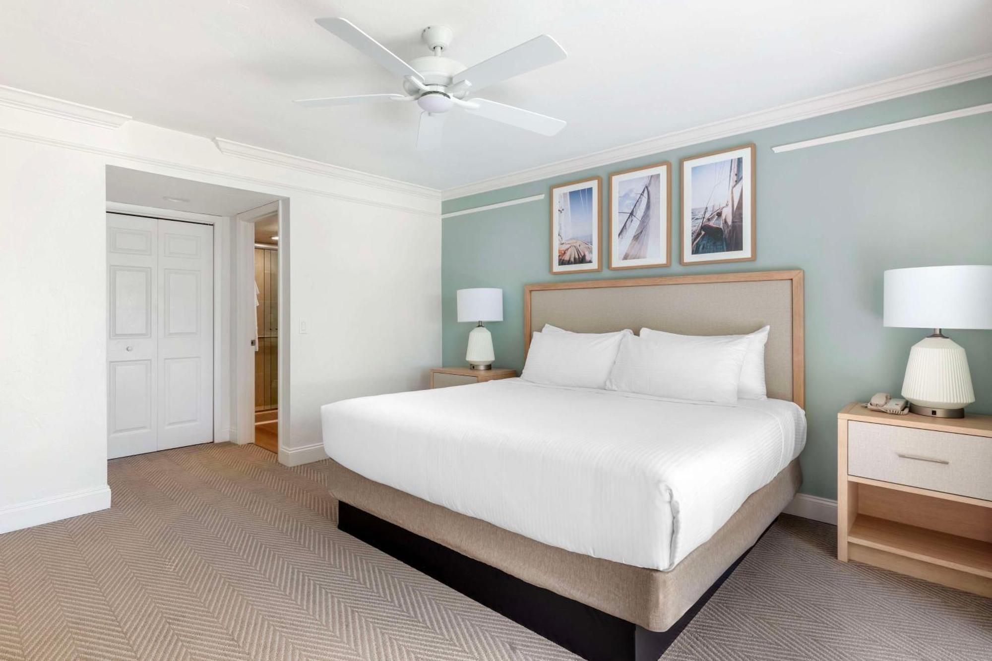 Hilton Vacation Club Charter Club Naples Bay Hotell Exteriör bild