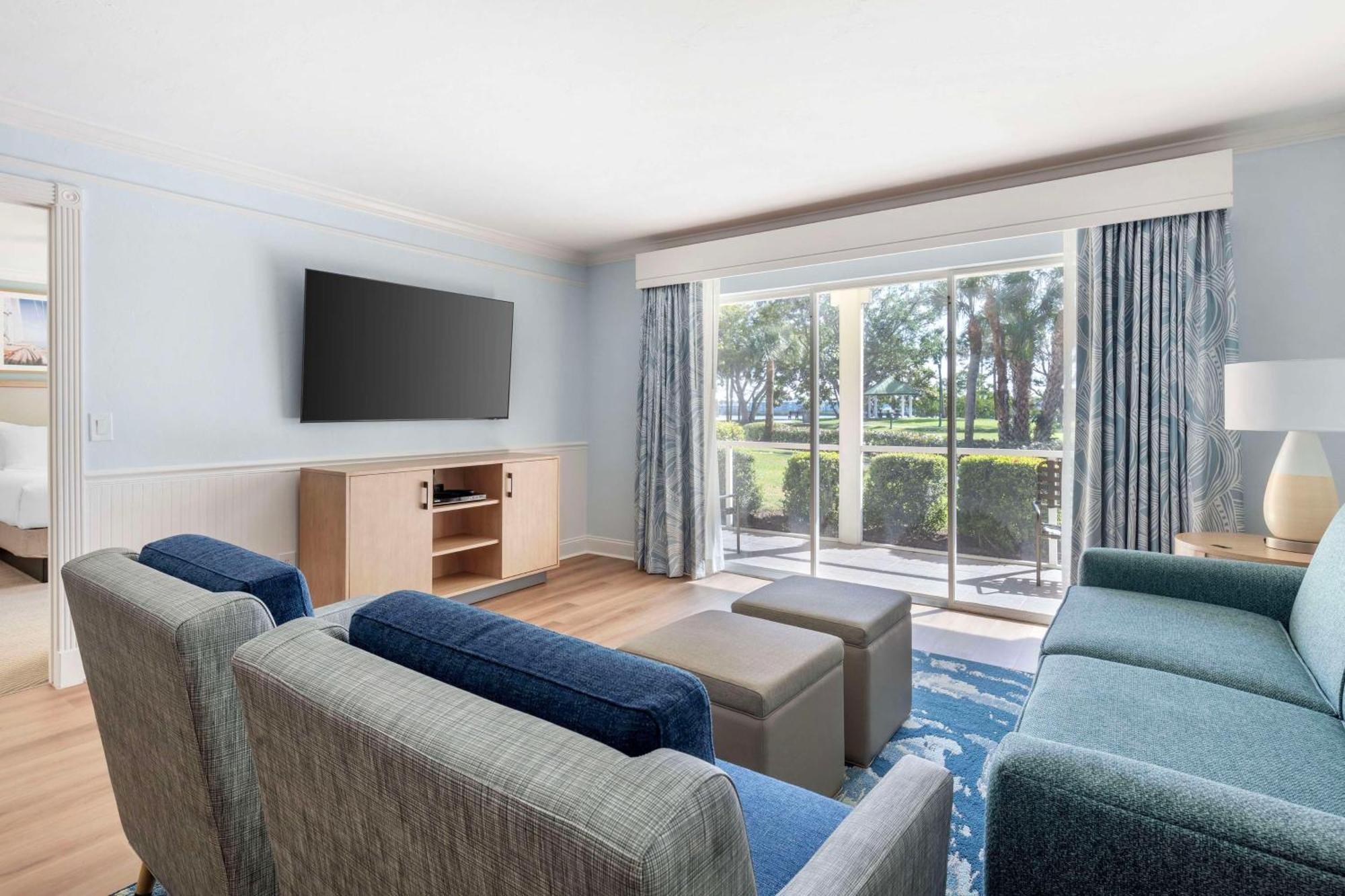 Hilton Vacation Club Charter Club Naples Bay Hotell Exteriör bild