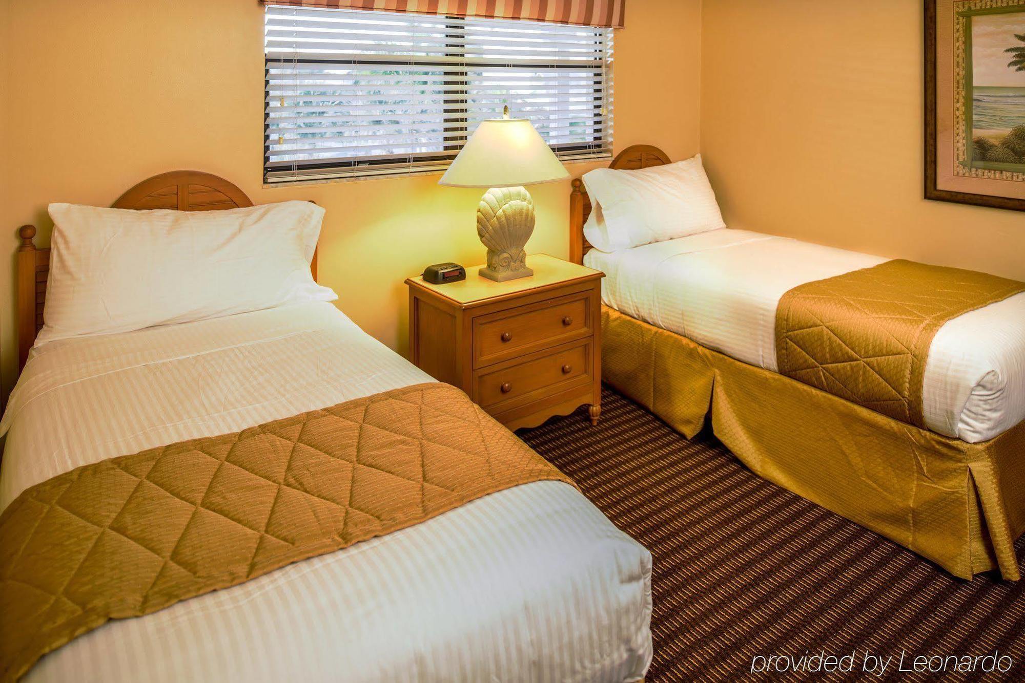 Hilton Vacation Club Charter Club Naples Bay Hotell Exteriör bild